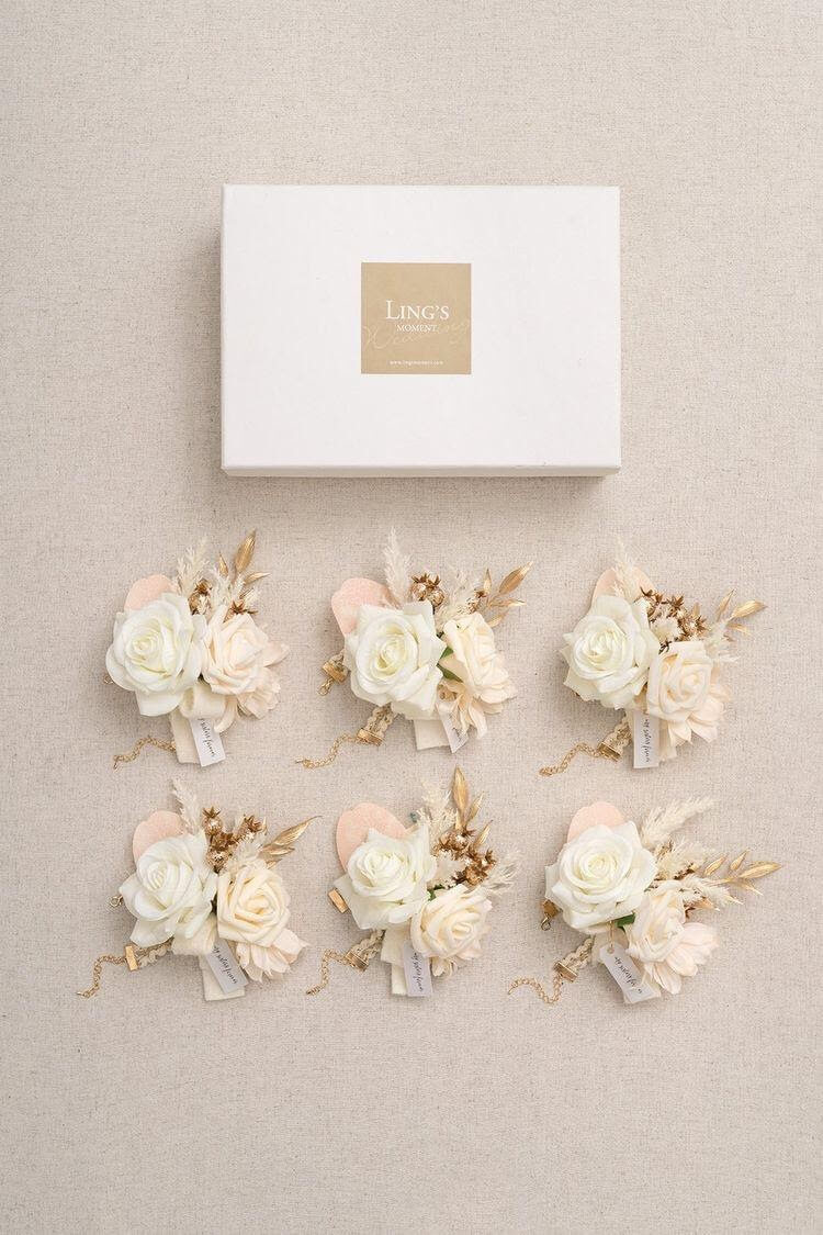 Neutral tone makes us think of classic romance.  - Pinterest